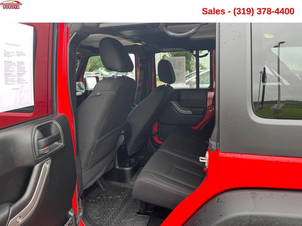 Used 2018 Jeep Wrangler Unlimited Sport S AWD/4WD image 18