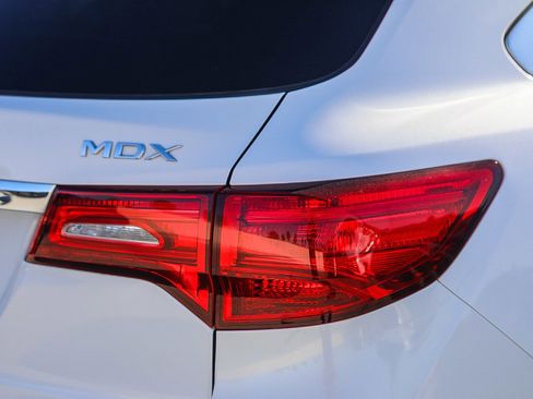 Used 2020 Acura MDX FWD image 9