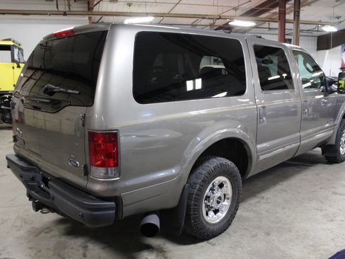 Used 2004 Ford Excursion Limited image 6