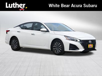 Used 2023 Nissan Altima 2.5 SV