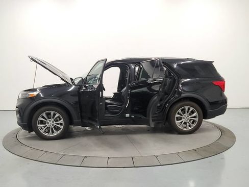 Used 2021 Ford Explorer Limited AWD/4WD image 12