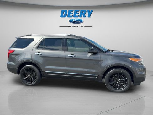 Used 2015 Ford Explorer XLT w/ Equipment Group 201A image 6