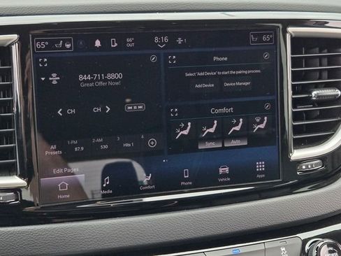 Used 2022 Chrysler Pacifica Touring-L FWD image 23