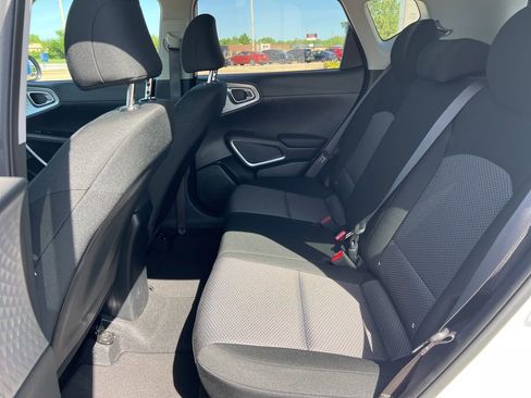 Used 2025 Kia Soul S image 17