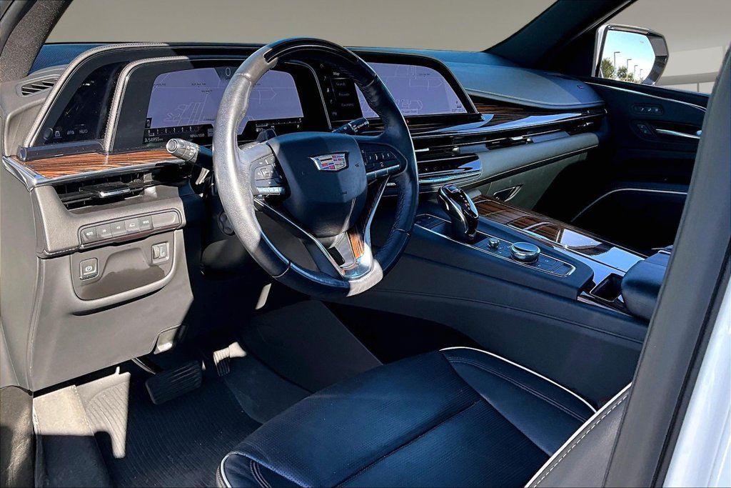 Certified 2023 Cadillac Escalade Premium Luxury w/ LPO, Floor Liner Package AWD/4WD image 13