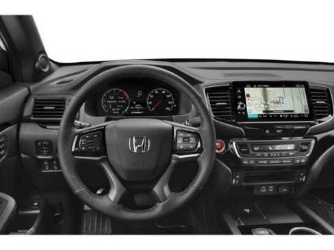 Used 2025 Honda Ridgeline Black Edition image 9