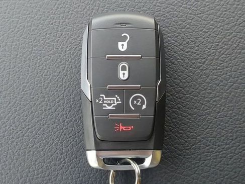 New 2026 RAM 1500 4x4 Crew Cab image 35