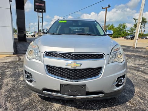Used 2010 Chevrolet Equinox LTZ FWD image 2