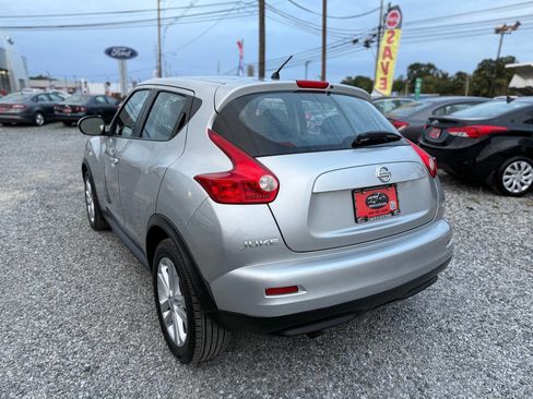Used 2011 Nissan Juke S image 6