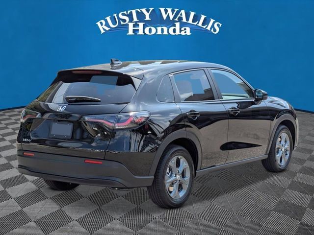 New 2027 Honda HR-V LX image 2