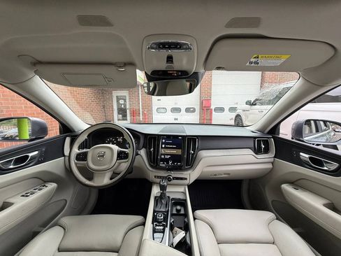 Used 2018 Volvo XC60 T5 Inscription w/ Advanced Package AWD/4WD image 6