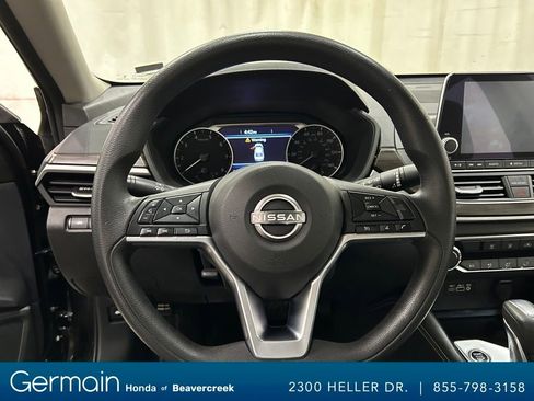 Used 2023 Nissan Altima 2.5 SV image 17