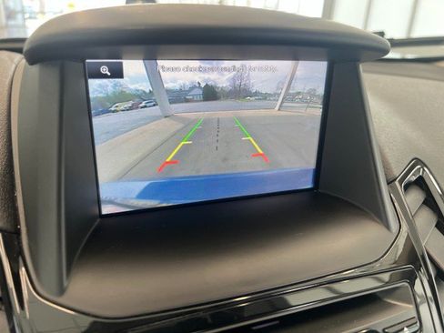 Used 2014 Ford Fiesta Titanium image 19