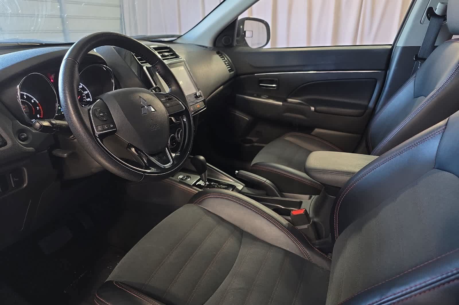 Used 2024 Mitsubishi Outlander Sport SE AWD/4WD image 14