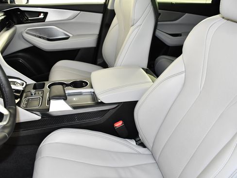 Used 2024 Acura MDX SH-AWD w/ Technology Package image 38