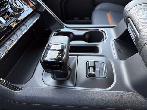 Used 2024 GMC Sierra 1500 AT4 w/ AT4 Premium Package image 22