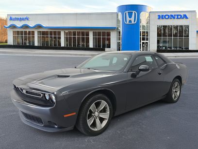 Used 2019 Dodge Challenger SXT