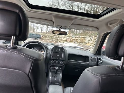 Used 2014 Jeep Patriot Limited w/ Sun/Sound Group image 23