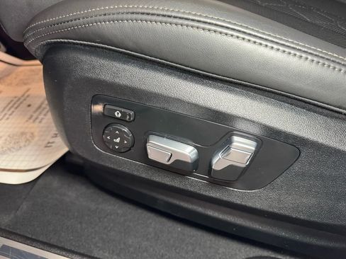 Used 2024 BMW X6 M60i w/ M Sport Professional Package image 11