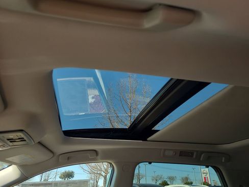 New 2026 Nissan Pathfinder SL image 17