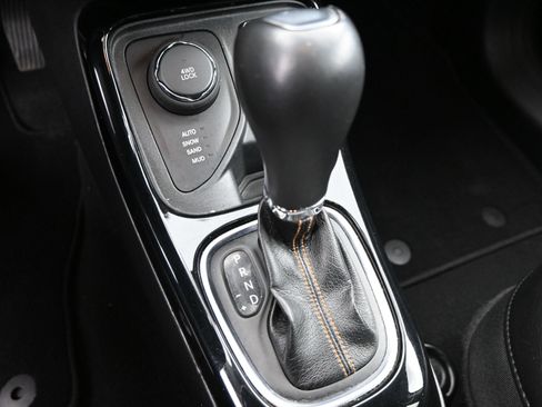 Used 2021 Jeep Compass Limited image 42