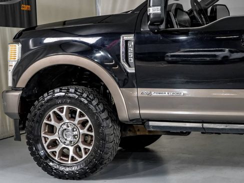 Used 2020 Ford F250 King Ranch w/ King Ranch Ultimate Package AWD/4WD image 12