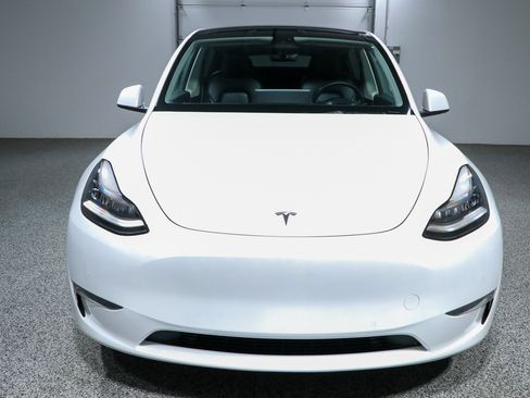 Used 2022 Tesla Model Y Long Range AWD/4WD image 4