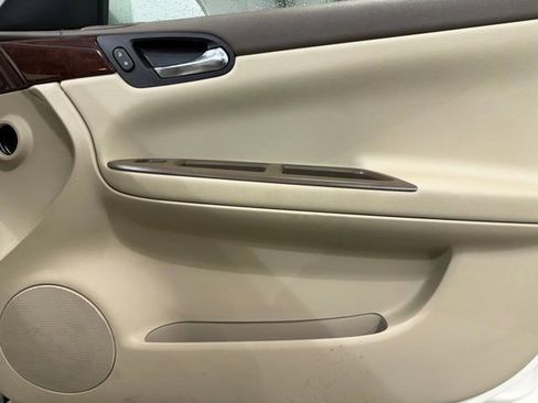 Used 2008 Chevrolet Impala LT w/ Luxury Edition Package image 22