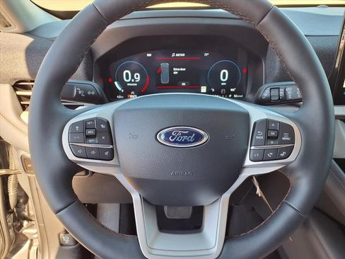 New 2026 Ford Explorer Active w/ Active Comfort Package image 16