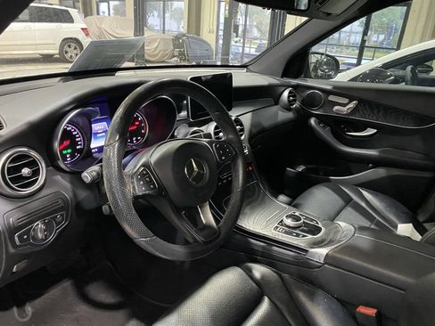 Certified 2017 Mercedes-Benz GLC 300 image 2