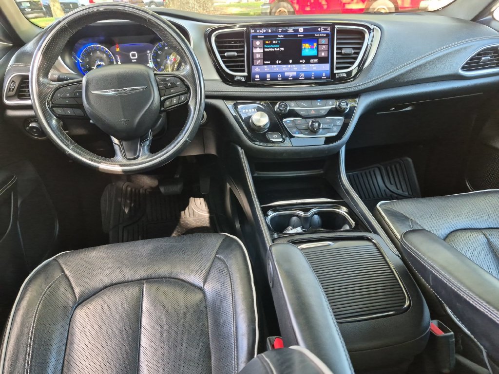 Used 2021 Chrysler Pacifica Limited w/ S Appearance Package AWD/4WD image 30