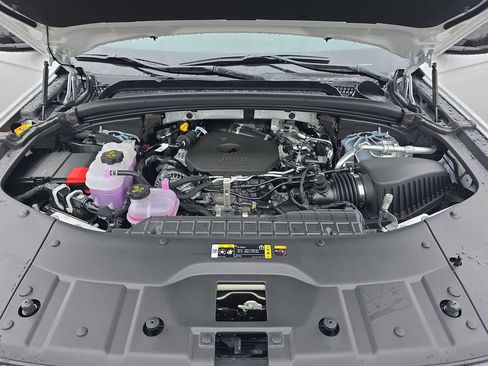 New 2026 Jeep Grand Cherokee Limited AWD/4WD image 31