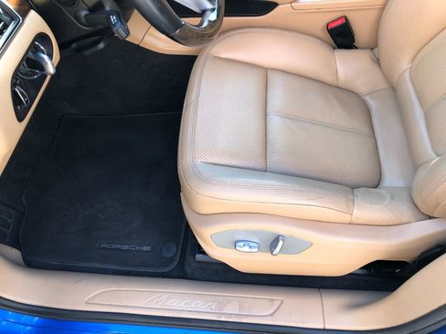 Used 2017 Porsche Macan AWD/4WD image 15