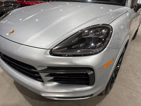 Used 2020 Porsche Cayenne image 34