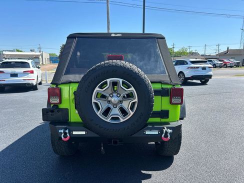 Used 2012 Jeep Wrangler Unlimited Sport image 6