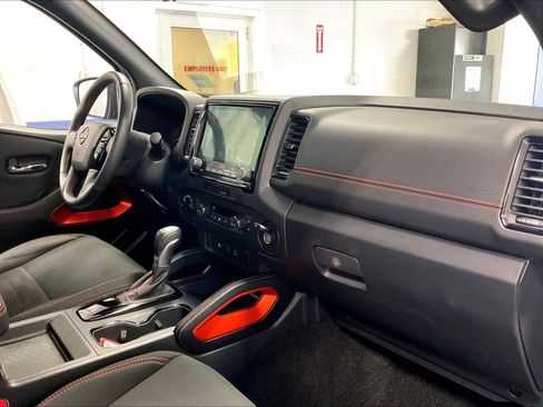 Certified 2022 Nissan Frontier PRO-4X w/ Technology Package AWD/4WD image 14