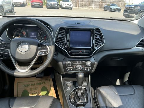 Used 2022 Jeep Cherokee Limited w/ Elite Package AWD/4WD image 11