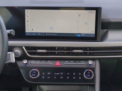 New 2025 Hyundai Sonata Limited image 17