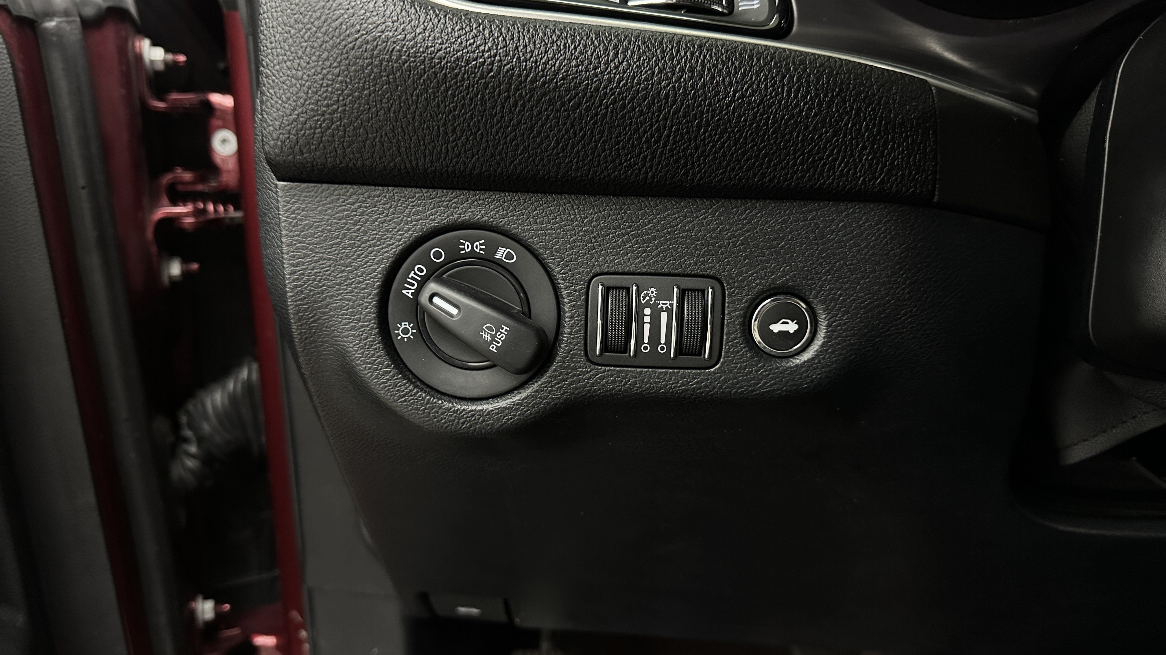 Used 2018 Dodge Challenger SXT Plus RWD image 17