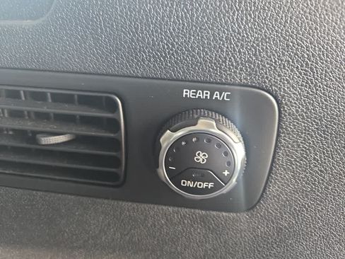 Used 2019 Kia Sorento EX FWD image 19