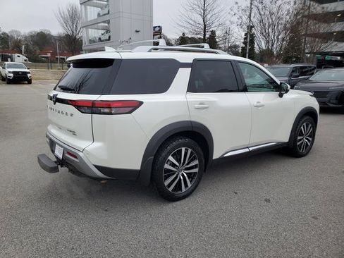 Certified 2024 Nissan Pathfinder Platinum w/ Cargo Package image 4
