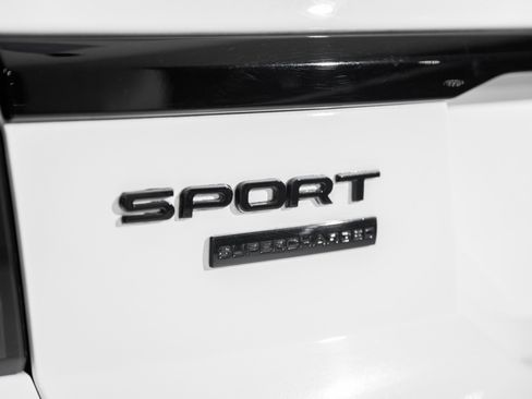 Used 2018 Land Rover Range Rover Sport Supercharged image 14