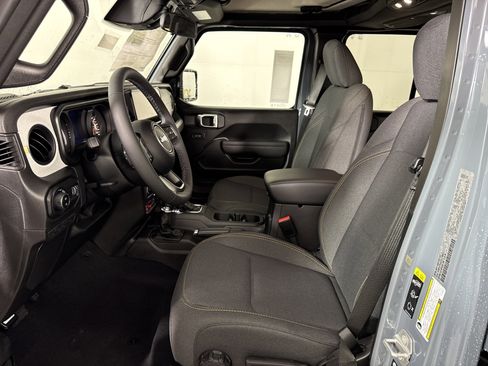 New 2026 Jeep Gladiator Willys image 12