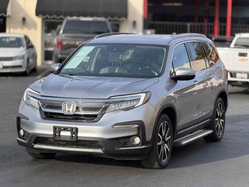 Used 2019 Honda Pilot Elite image 3