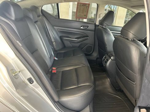 Used 2020 Nissan Altima 2.5 SL FWD image 31