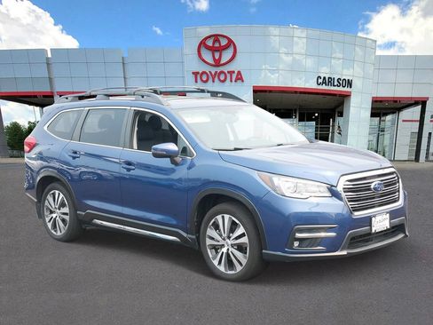 Used 2022 Subaru Ascent Limited w/ Technology Package AWD/4WD image 2