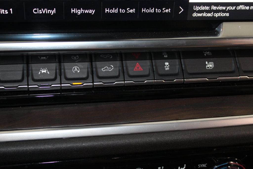 Used 2024 GMC Sierra 1500 SLT AWD/4WD image 47