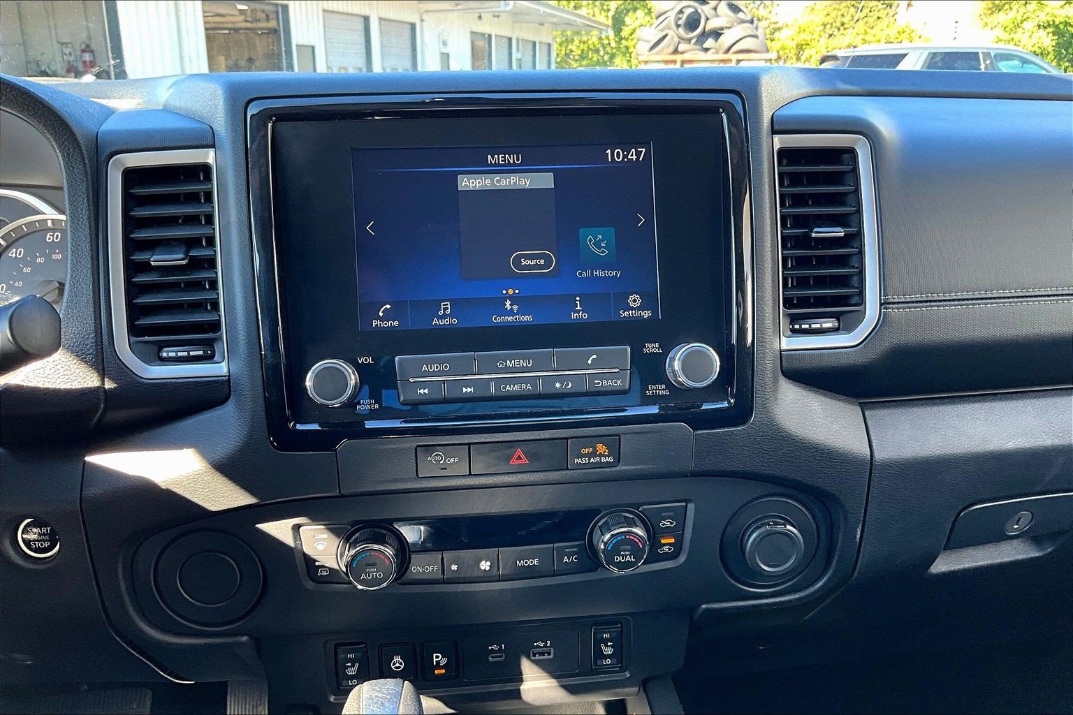 Used 2024 Nissan Frontier SV w/ SV Convenience Package RWD image 12