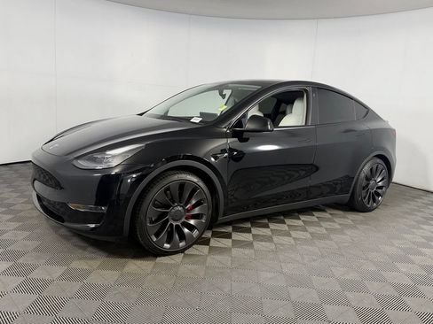 Used 2022 Tesla Model Y Performance AWD/4WD image 21