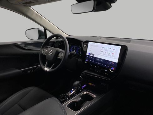 Used 2025 Lexus NX 350h AWD w/ Accessory Package (Z2) image 18